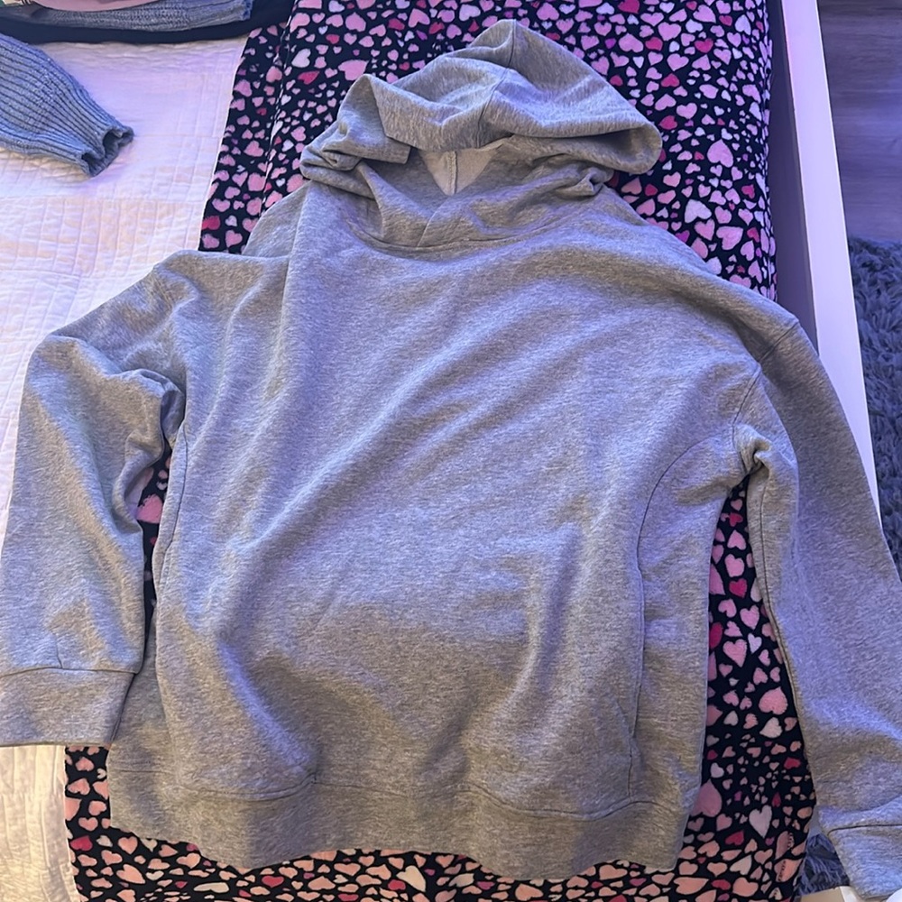 gray hoodie